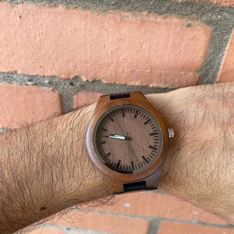 COCHABAMBA // Reloj de Madera y Cuero
