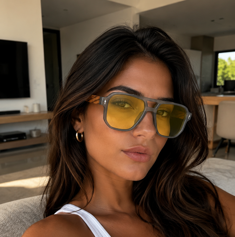 HIGH VOLTAGE - GRAY TRANSLUCENT // Gafas de Sol con Madera