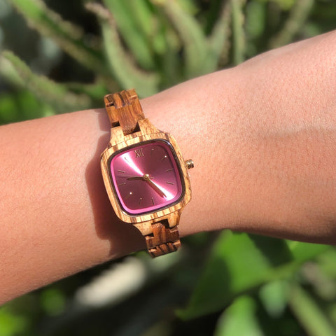 ROSEAU // Reloj de Madera