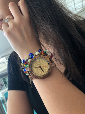 DUBAI // Reloj de Madera y Cuero