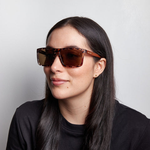 FREE ME - BROWN MARBLE // Gafas de Sol